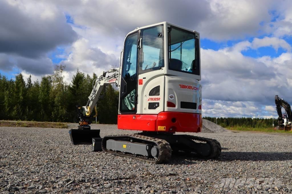 Takeuchi TB325R Minigrävare < 7t