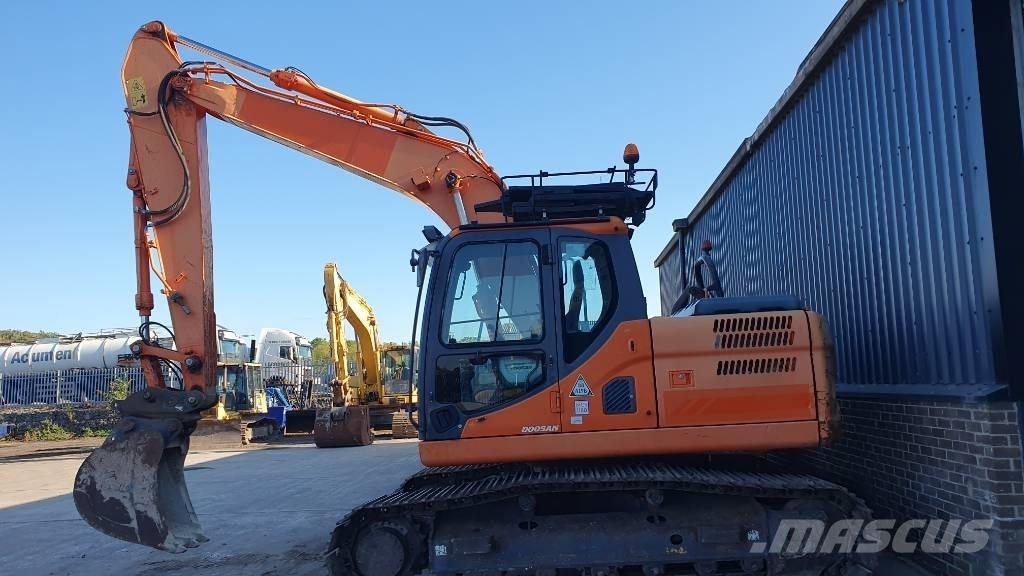 Doosan DX160LC-3 Bandgrävare