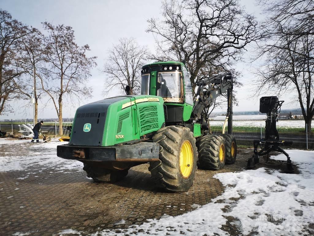 John Deere 1170 E Drivare