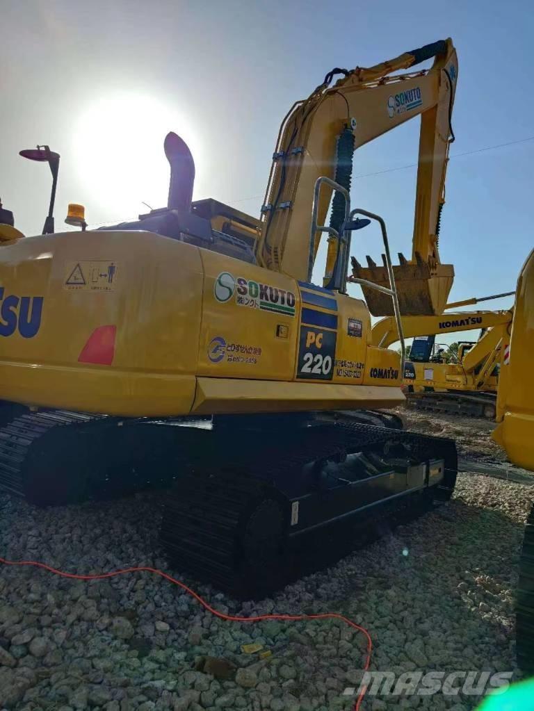 Komatsu PC 220-8 Bandgrävare