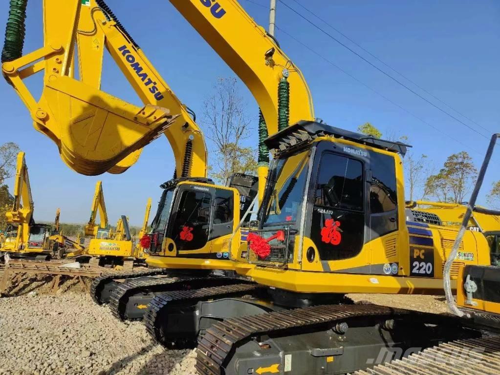 Komatsu PC 220-8 Bandgrävare