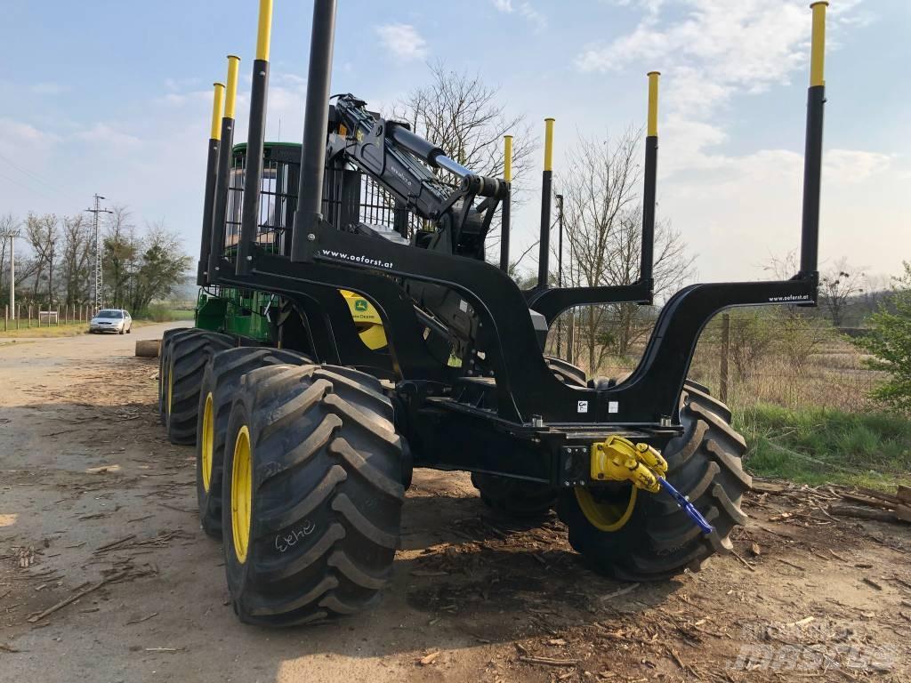 John Deere 1210 G Skotare