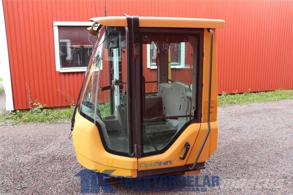 Volvo L 180 F Hytter och interiör