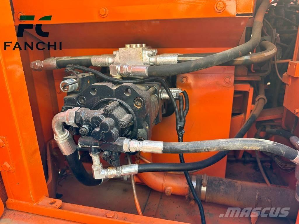 Doosan DX 140 LC Bandgrävare