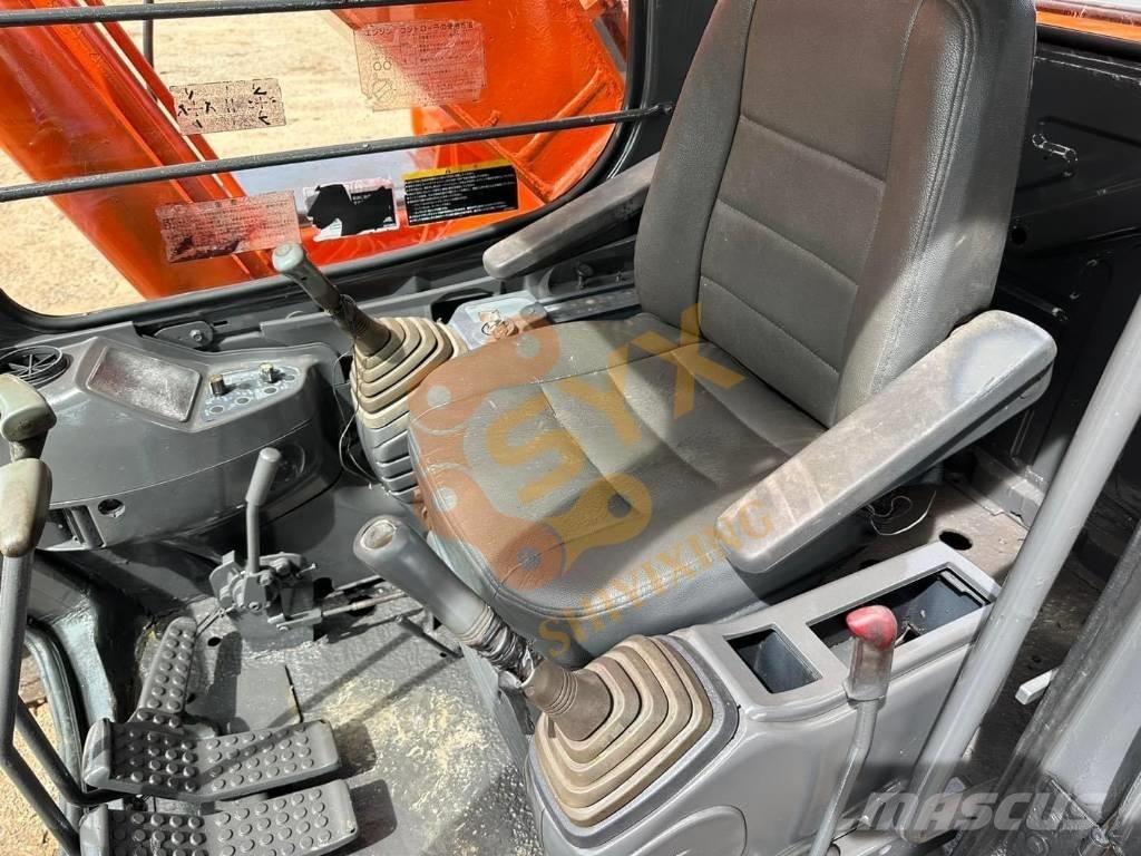 Hitachi EX 200 Bandgrävare