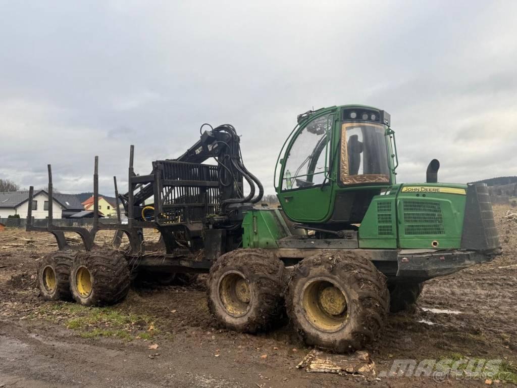 John Deere 1510E Skotare