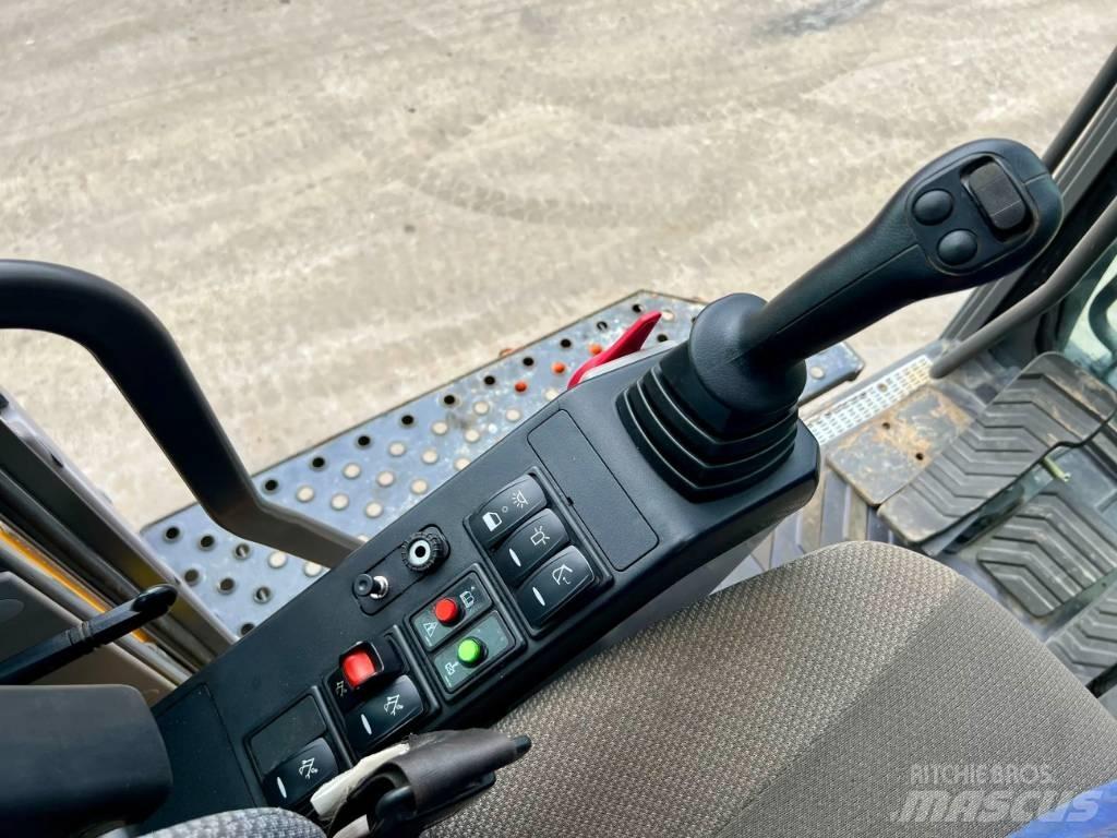 Volvo EC380E HR UHD Rivningsgrävare