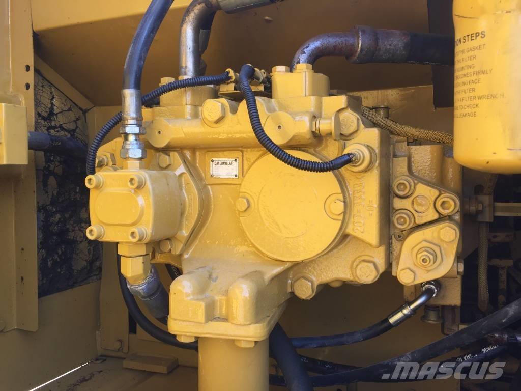 CAT 320 D Bandgrävare