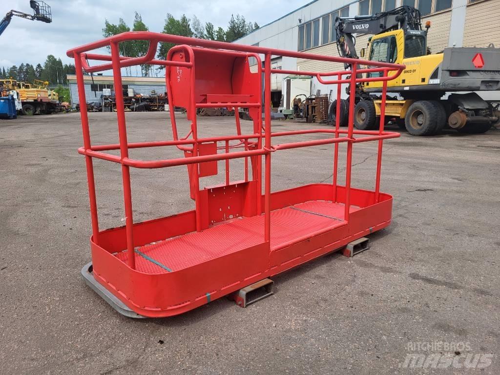 Manitou 200 ATJ kori Personhissar och andra hissar