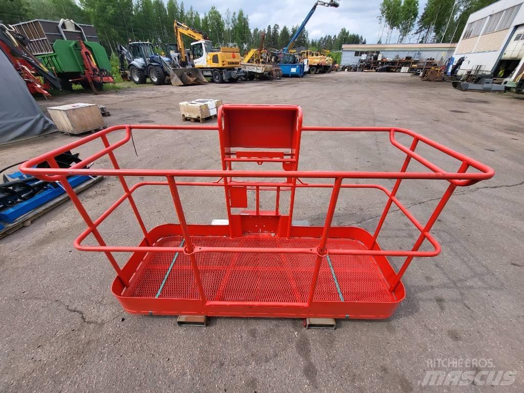 Manitou 200 ATJ kori Personhissar och andra hissar