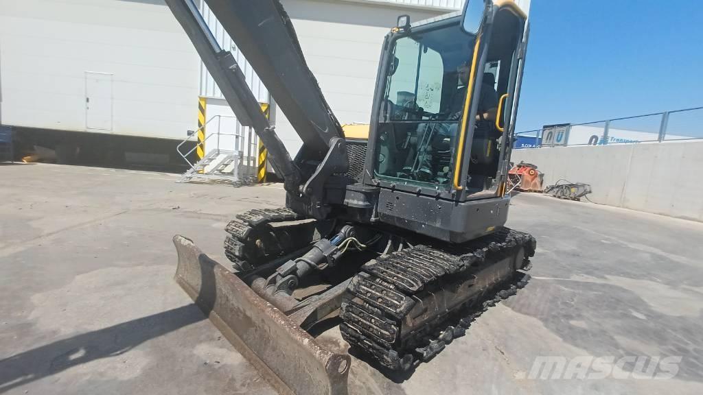 Volvo ECR 88 D Bandgrävare