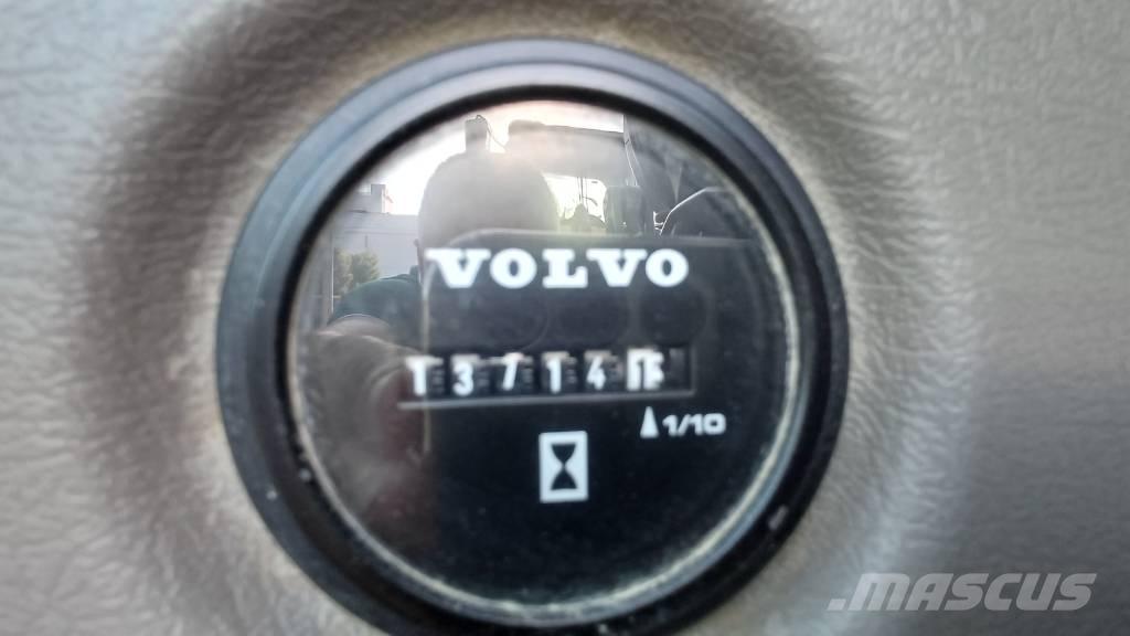 Volvo ECR 88 D Bandgrävare