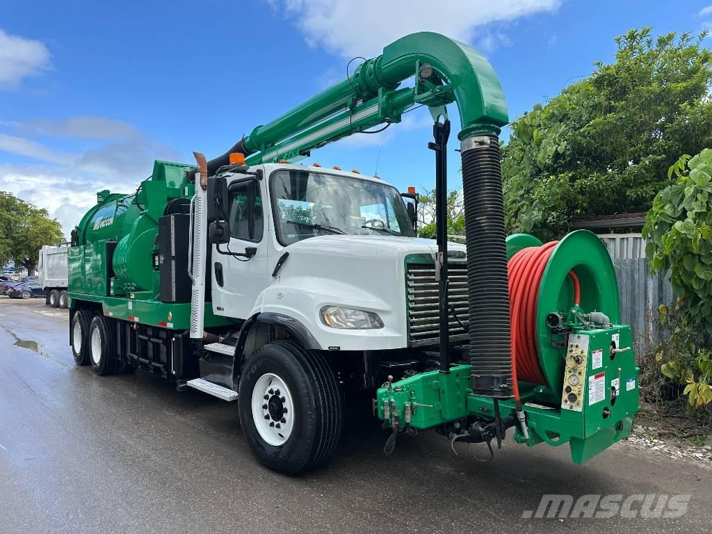 Freightliner M2 Slamsugningsbil