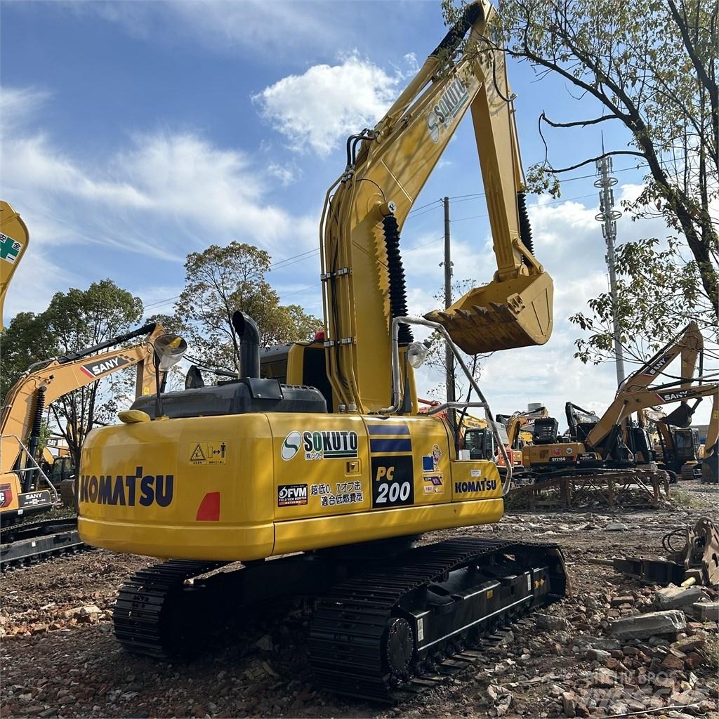 Komatsu PC200-8MO Bandgrävare