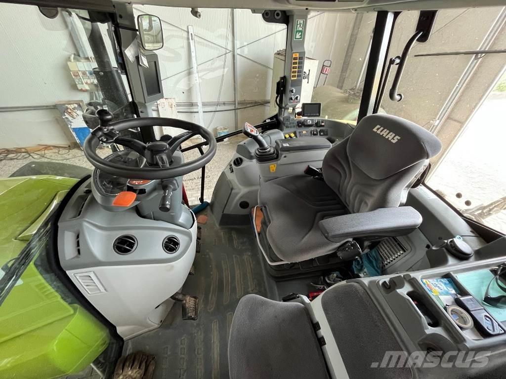 CLAAS Arion 440 Traktorer