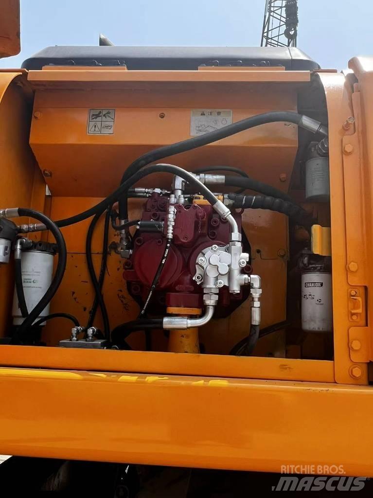 Hyundai R210W-7 Hjulgrävare