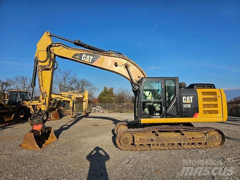CAT 323 EL Bandgrävare
