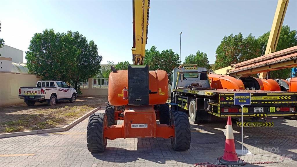 JLG 800AJ Bomliftar