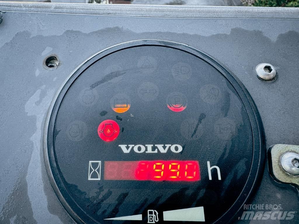 Volvo DD 25 B Tvåvalsvältar