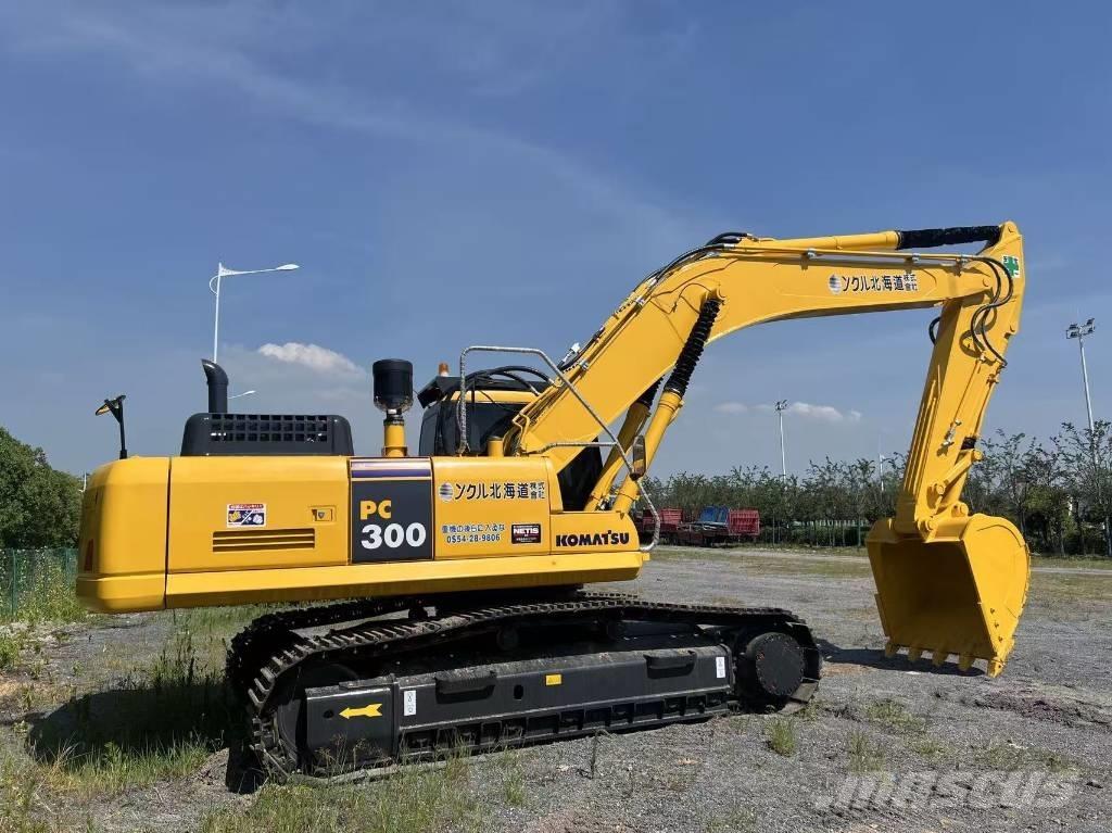 Komatsu PC 300 Bandgrävare