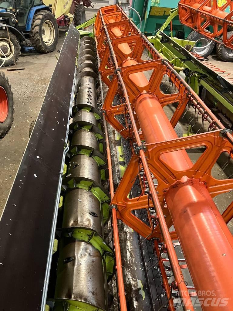 CLAAS C 900 Skärbord