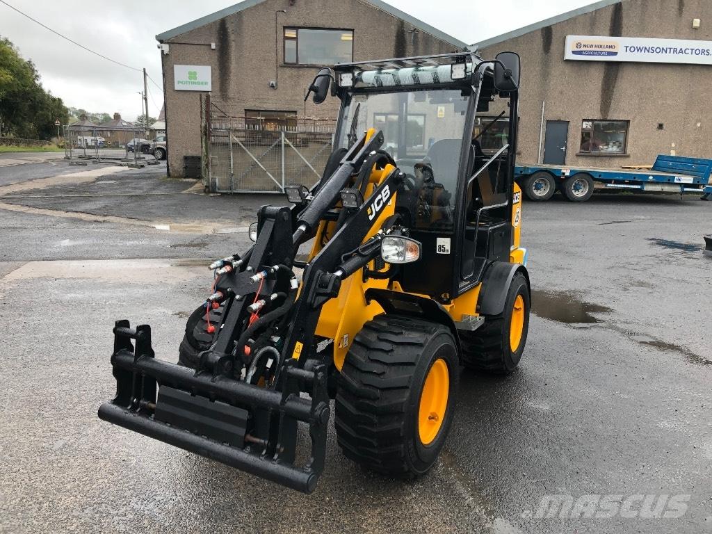 JCB 403 E Redskapsbärare för lantbruk