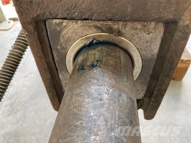 Montabert BRH 900 Hydraulhammare