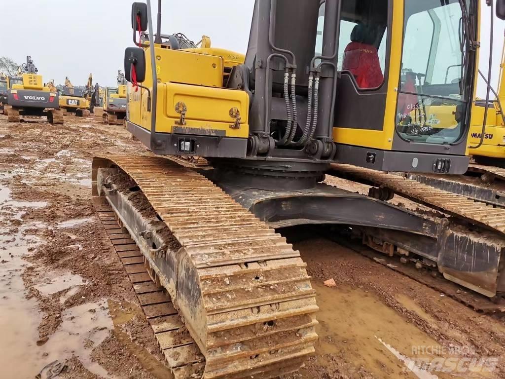 Volvo EC 240 B LC Bandgrävare