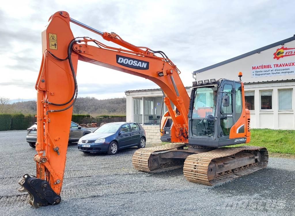 Doosan DX 140 LCR-3 Bandgrävare