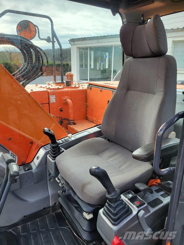 Doosan DX 140 LCR-3 Bandgrävare