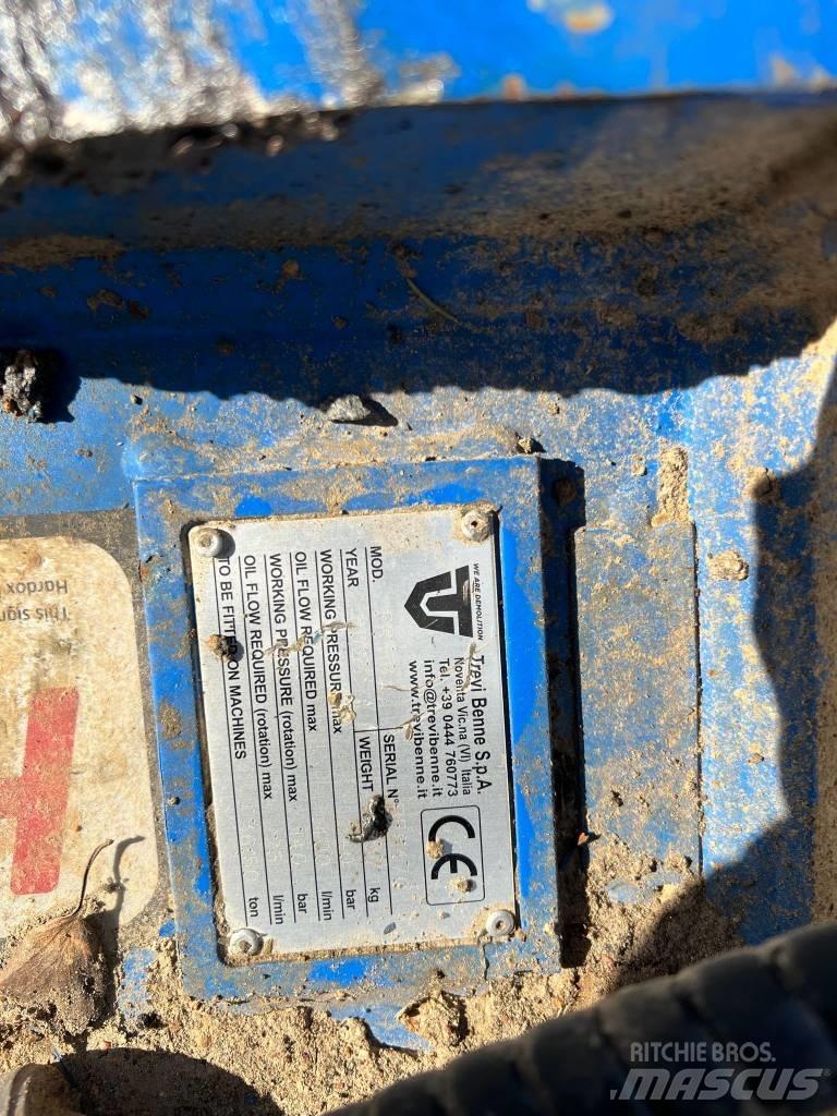 Trevibenne FR38 Asfaltsskärare