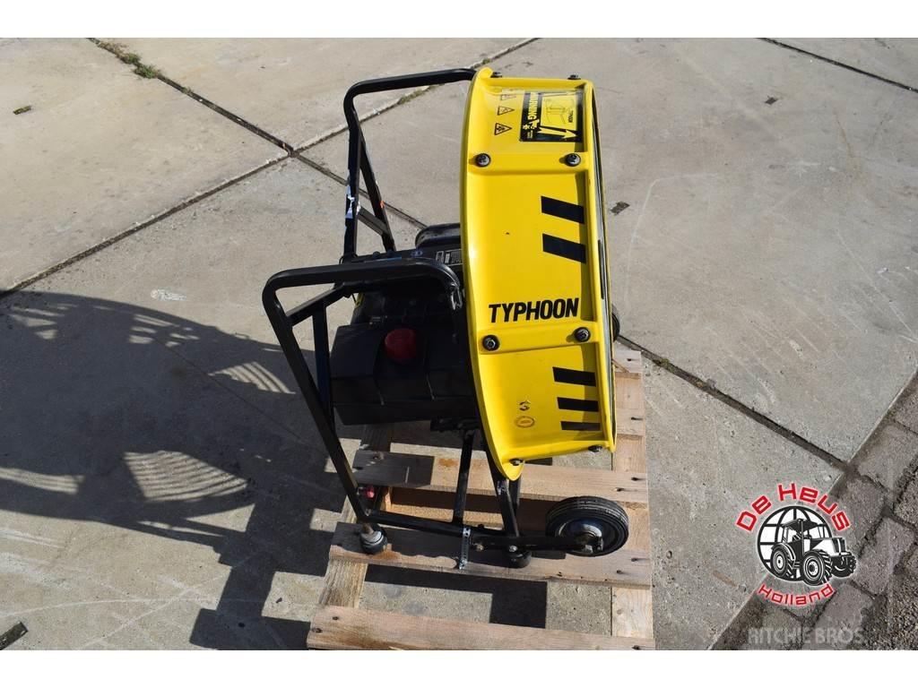  TYPHOON 24T8 Personbilar