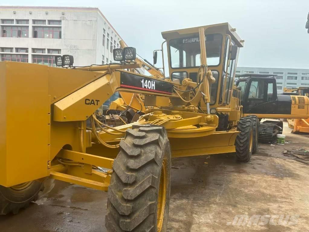 CAT 140 H Väghyvlar