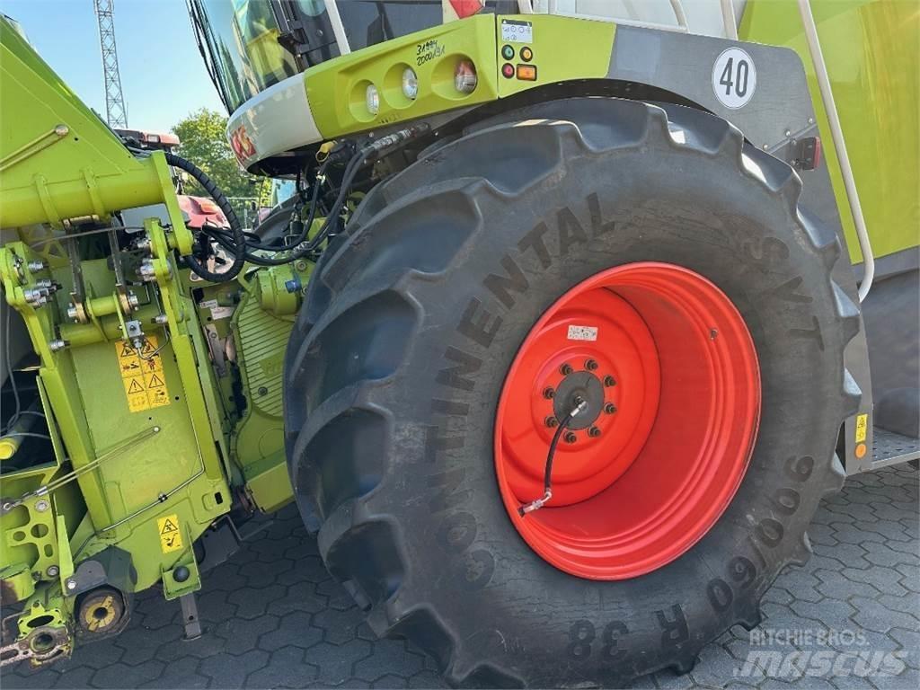 CLAAS Jaguar 970 Fälthackar