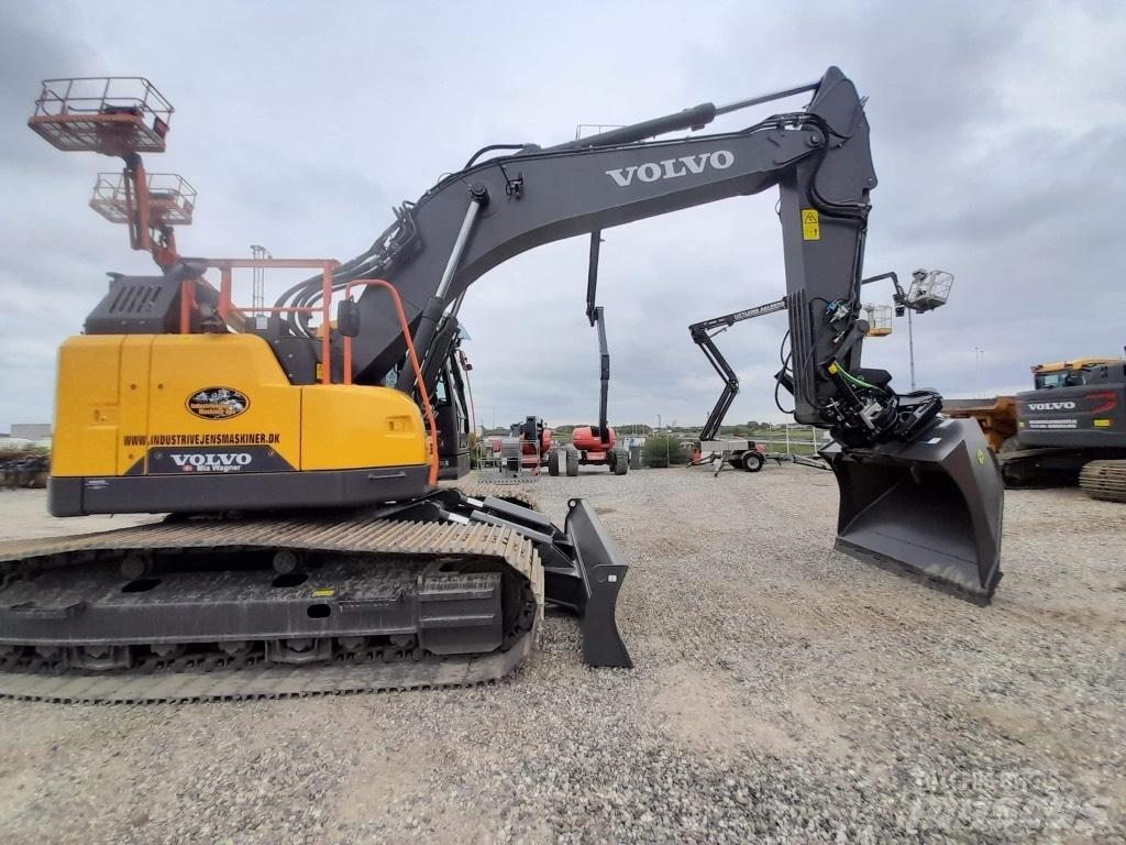 Volvo ECR 355 E Bandgrävare