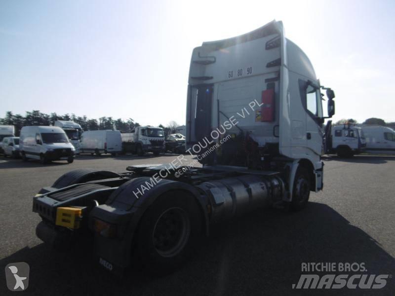 Iveco NP460 Dragbilar