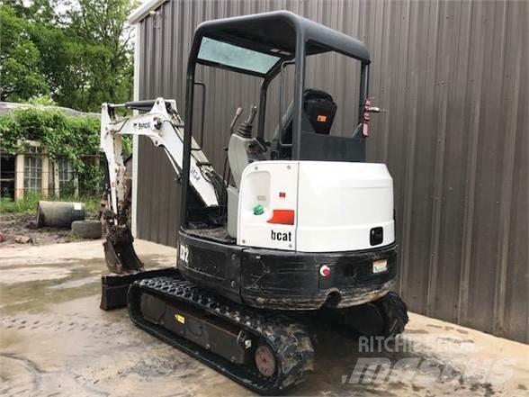 Bobcat E32M Minigrävare < 7t