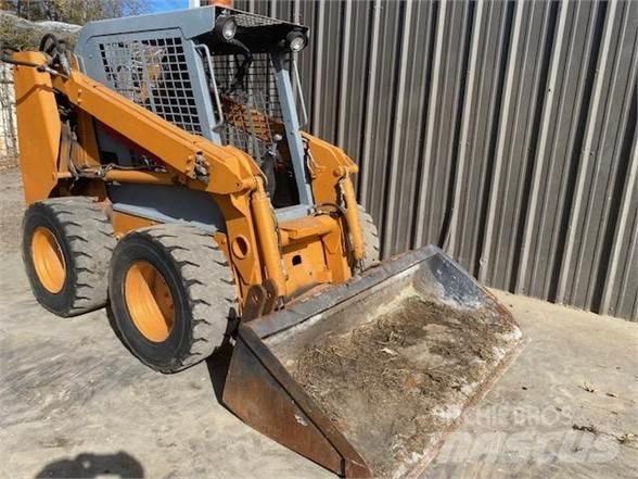 CASE 70XT Kompaktlastare
