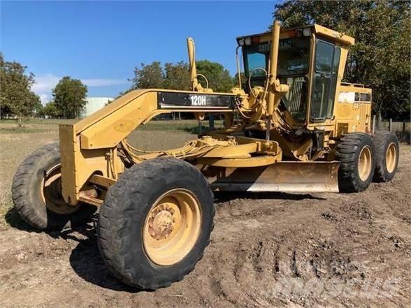 CAT 120H Väghyvlar