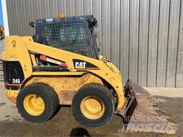 CAT 246 Kompaktlastare