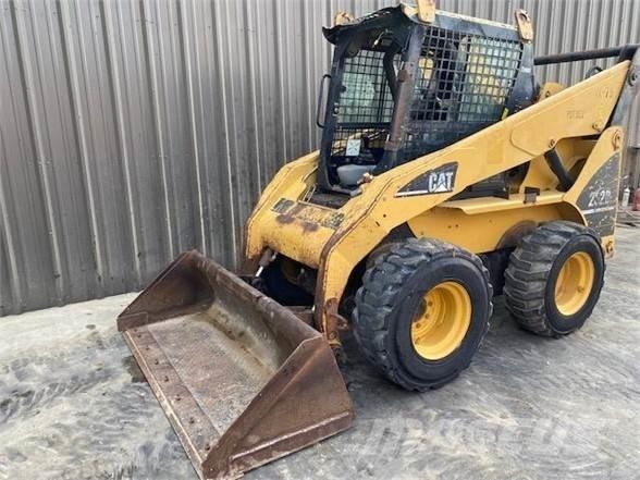 CAT 262B Kompaktlastare