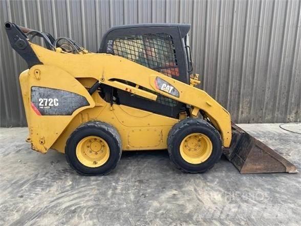 CAT 272C Kompaktlastare