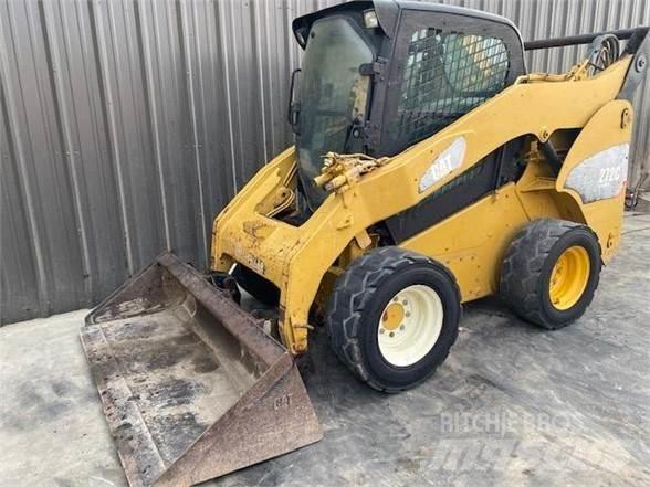 CAT 272C Kompaktlastare