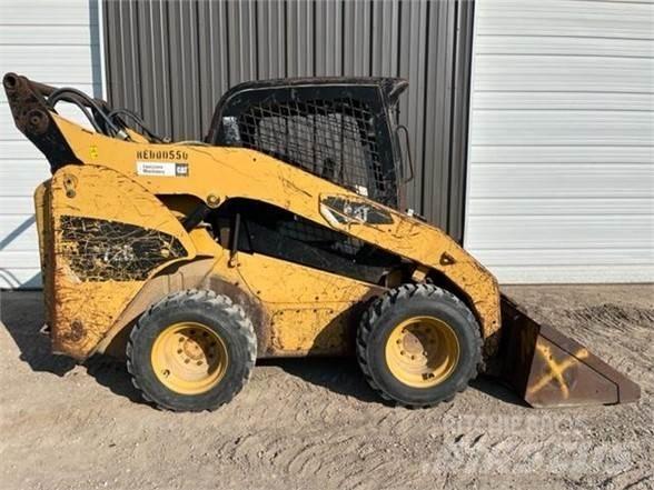 CAT 272C Kompaktlastare