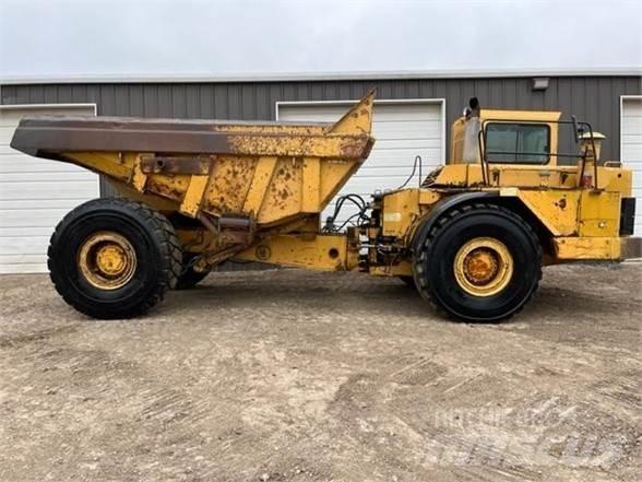 CAT D25C Midjestyrd dumper