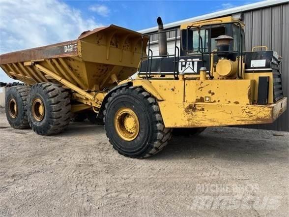 CAT D400E Midjestyrd dumper