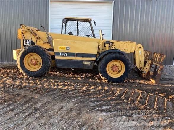 CAT TH63 Teleskoplastare