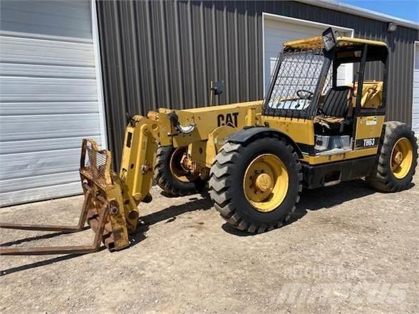 CAT TH63 Teleskoplastare