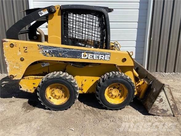 John Deere 317 Kompaktlastare