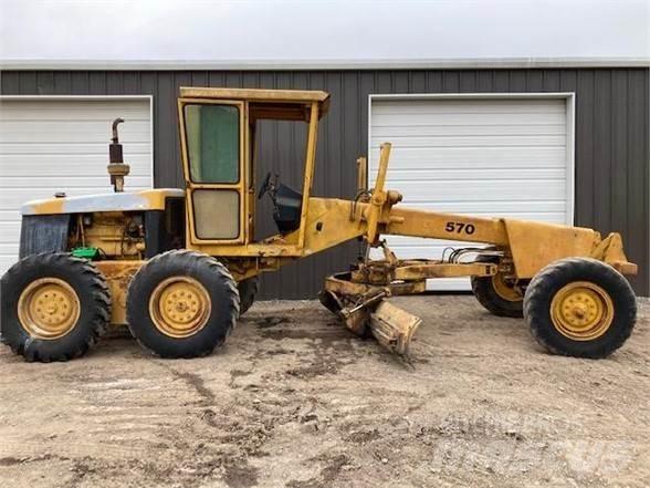 John Deere 570 Väghyvlar